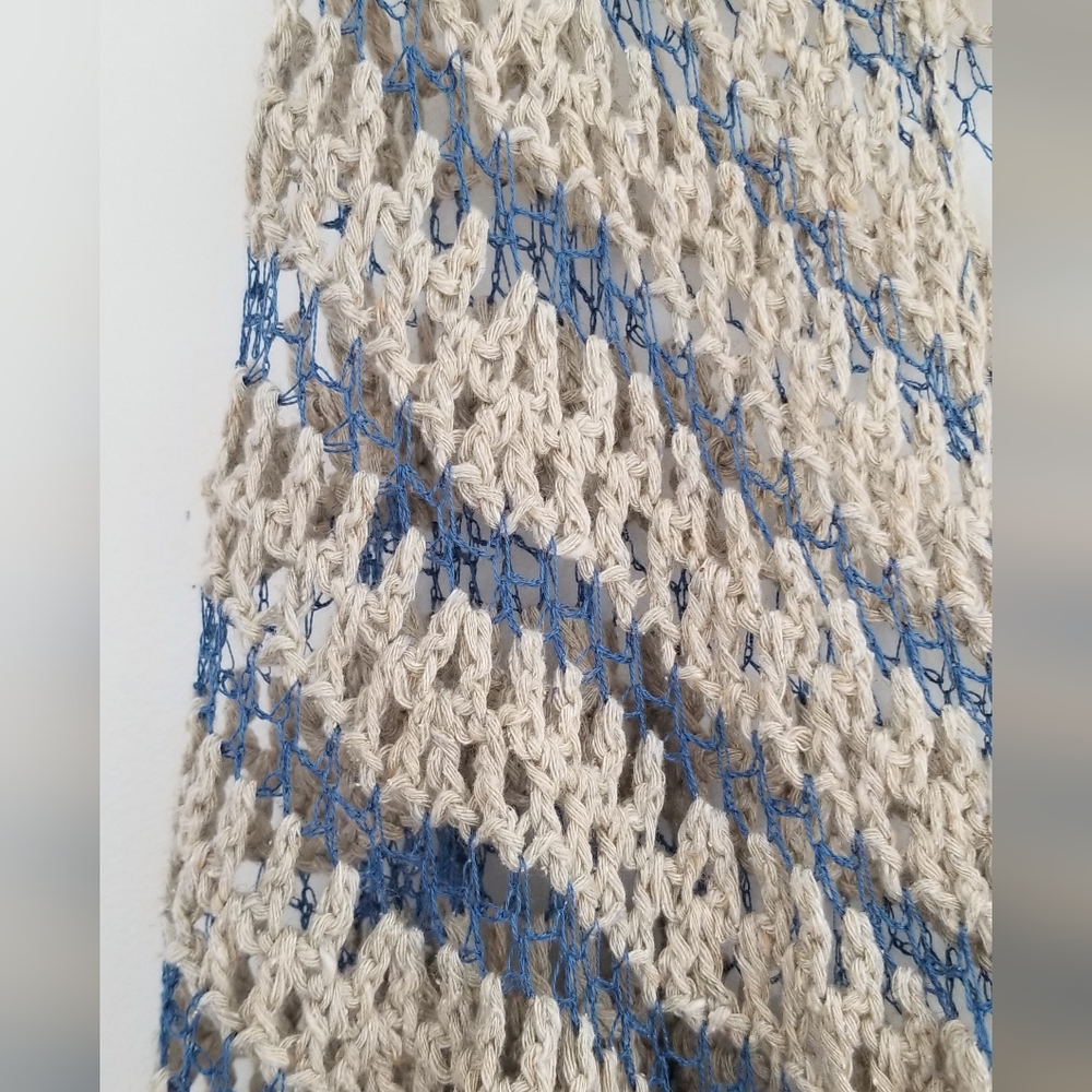 Hand crochet two color open work half circle shawl - Picture 2 of 6